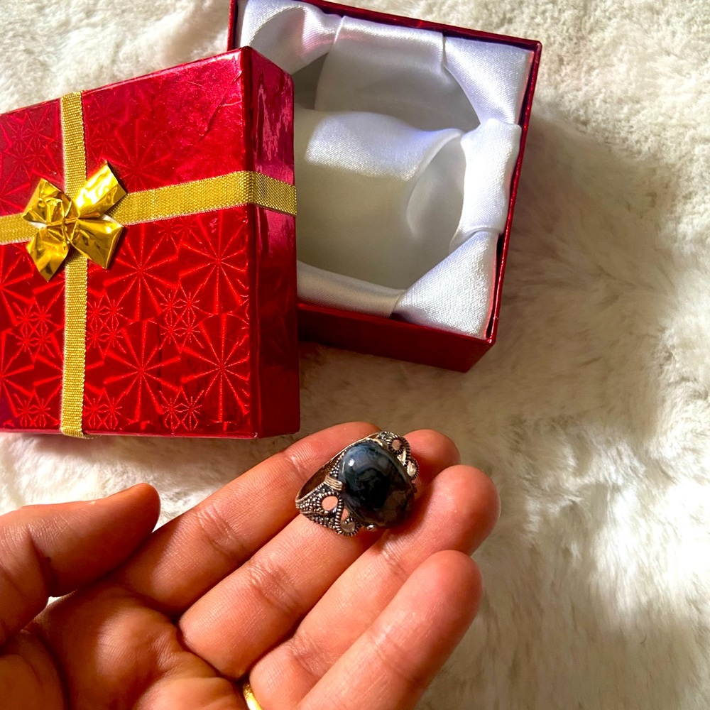 Rare Mountain Rock from Yemen Ring and Necklace Set; Opal Red with floral look